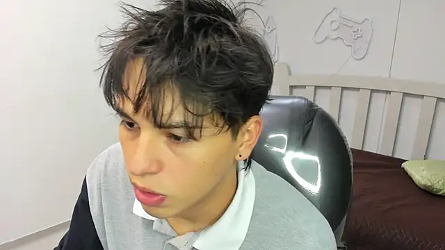 StiwenTwink online show from 1, 10, 2025