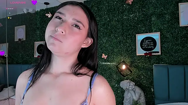 Snapshot of Rubyvixxen_ chatting on 31, 10, 2025 Rubyvixxen online show from 31, 10, 2025