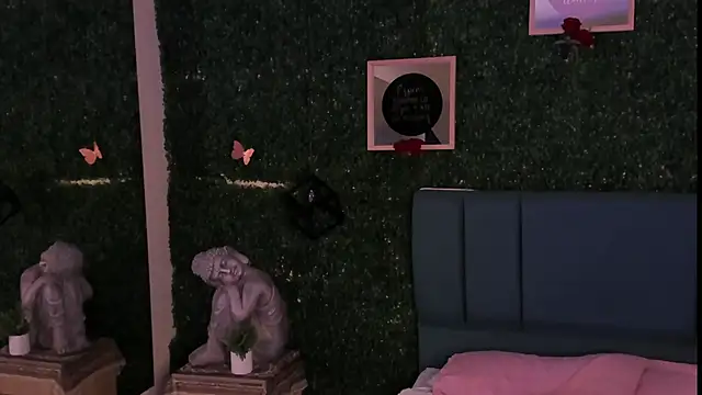 Snapshot of Rubyvixxen_ chatting on 7, 11, 2025 Rubyvixxen online show from 7, 11, 2025