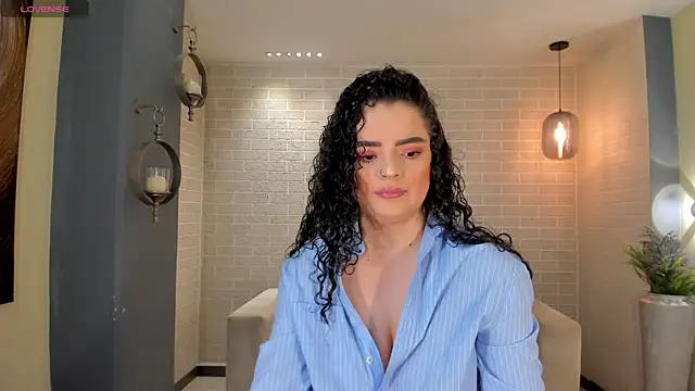 Snapshot of KylieJenkins chatting on 19, 11, 2025 KylieJenkins online show from 19, 11, 2025