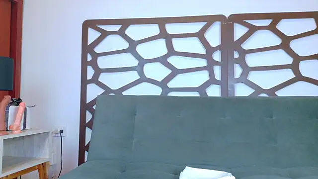 ashley jonee online show from 17, 12, 2025