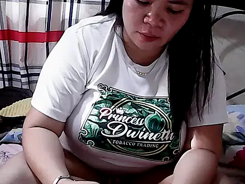 HornyPussie69 online show from 1, 3, 2026