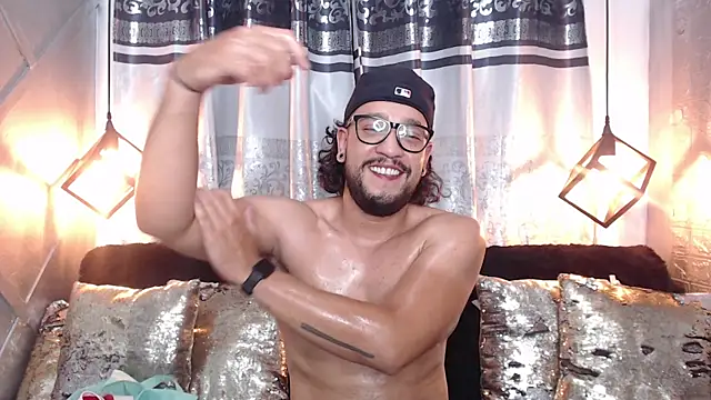 Ethan w12 online show from 8, 10, 2025