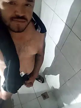 Snapshot of NatanSouza03 chatting on 3, 10, 2025 NatanSouza03 online show from 3, 10, 2025