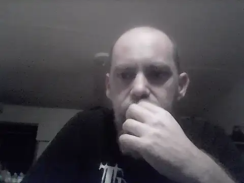 Snapshot of crazyheratic8 chatting on 23, 11, 2025 crazyheratic8 online show from 23, 11, 2025