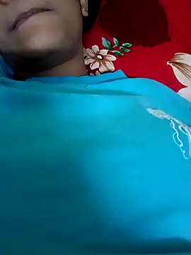 Snapshot of Kitty_18teen chatting on 2, 11, 2025 Kitty 18teen online show from 2, 11, 2025