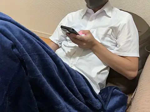 Snapshot of Ryunosukesuke chatting on 21, 11, 2025 Ryunosukesuke online show from 21, 11, 2025