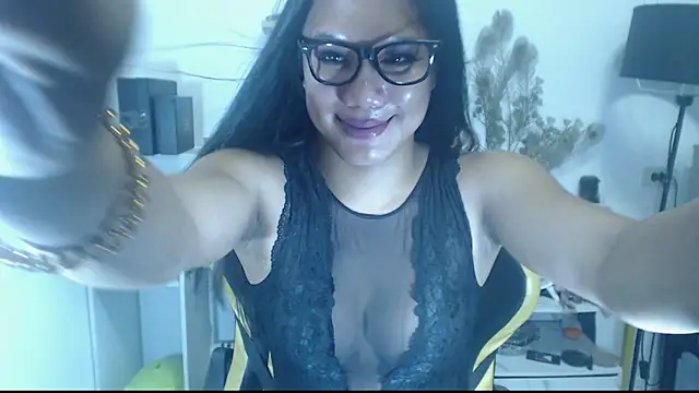 hugecockyurikaa online show from 9, 10, 2025