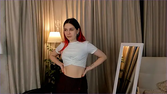 Olivia Hurt online show from 8, 10, 2025