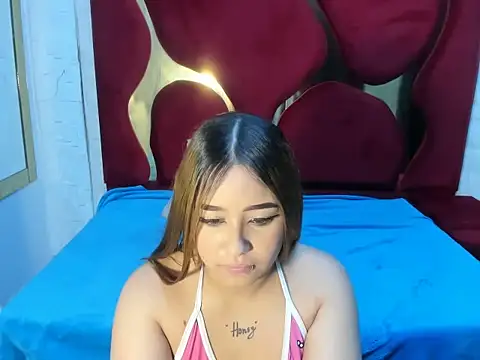LevisMiaRs online show from 5, 10, 2025