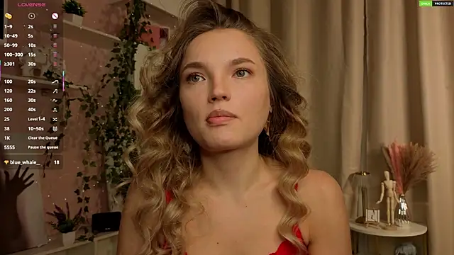 JulieLupo online show from 18, 12, 2025