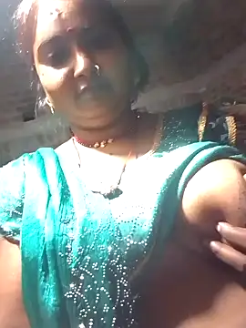 Snapshot of Supercapll chatting on 13, 10, 2025 Supercapll online show from 13, 10, 2025