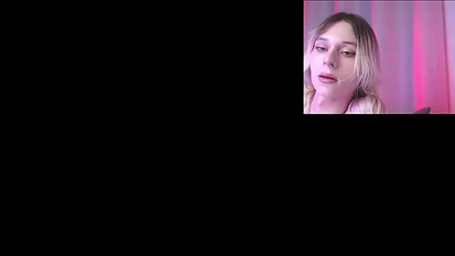 Snapshot of SophieDiamond_Xx chatting on 21, 11, 2025 SophieDiamond Xx online show from 21, 11, 2025