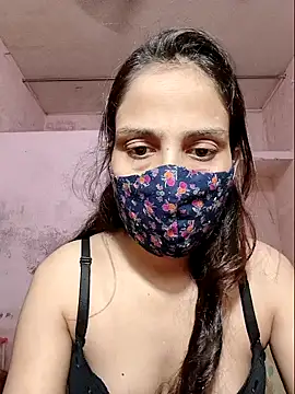 DIVINEDIVAA online show from 5, 10, 2025