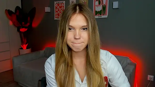 Snapshot of linakorvin chatting on 21, 11, 2025 linakorvin online show from 21, 11, 2025