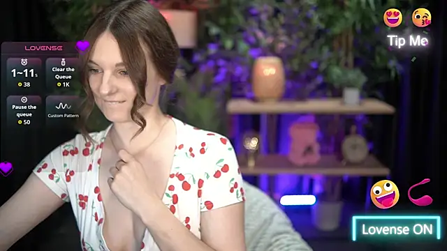 xoxo molly online show from 13, 10, 2025