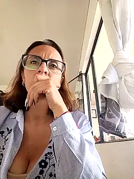 Jade 1-9 online show from 22, 10, 2025