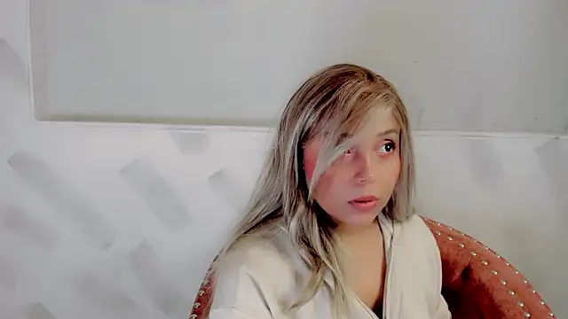 Molly Logan online show from 16, 3, 2026