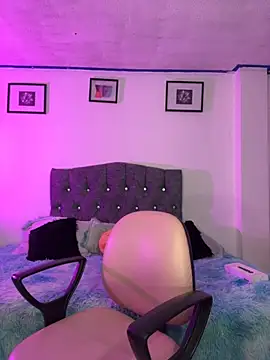 mitschellfox21 online show from 5, 10, 2025