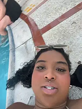 Snapshot of mitschellfox21 chatting on 2, 4, 2026 mitschellfox21 online show from 2, 4, 2026