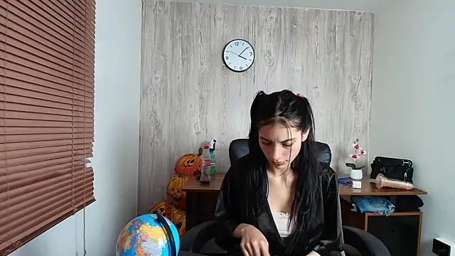 Snapshot of brandy_danger chatting on 5, 10, 2025 brandy danger online show from 5, 10, 2025