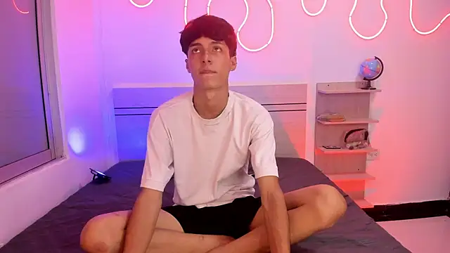 luccas ferreira online show from 2, 11, 2025