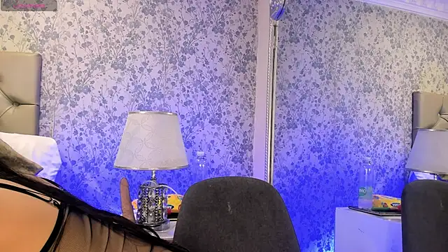 Clohe Bell online show from 12, 1, 2026