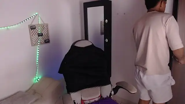 Dylan horny online show from 9, 10, 2025
