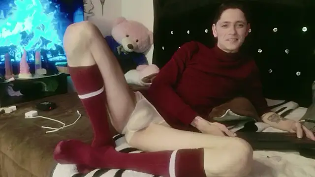 Tyler cat online show from 18, 11, 2025