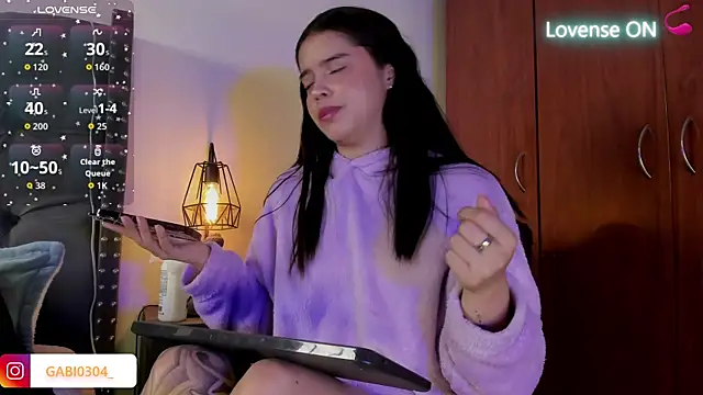 Snapshot of gabriiieela_ chatting on 23, 10, 2025 gabriiieela online show from 23, 10, 2025