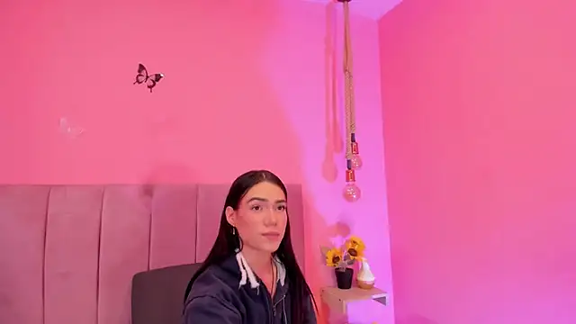 AlanaRosee   online show from 26, 10, 2025