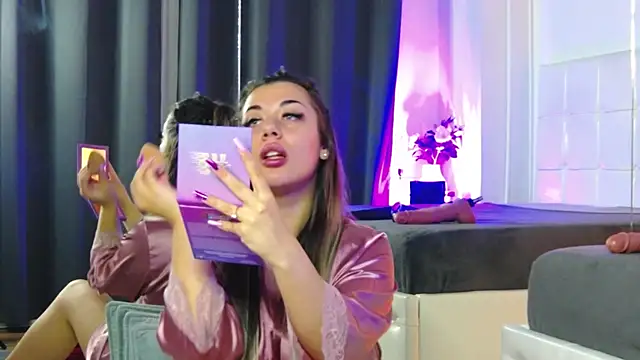 BellaDavey online show from 7, 10, 2025