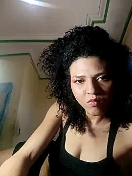 Snapshot of Larissinhamm chatting on 28, 10, 2025 Larissinhamm online show from 28, 10, 2025