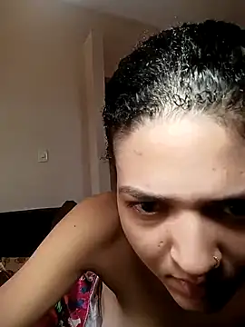 Snapshot of Larissinhamm chatting on 2, 11, 2025 Larissinhamm online show from 2, 11, 2025