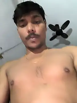 Snapshot of honestbbadboy chatting on 25, 10, 2025 honestbbadboy online show from 25, 10, 2025