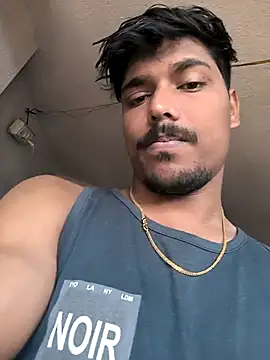 Snapshot of honestbbadboy chatting on 8, 11, 2025 honestbbadboy online show from 8, 11, 2025