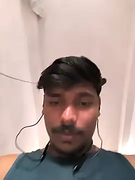 Snapshot of honestbbadboy chatting on 14, 11, 2025 honestbbadboy online show from 14, 11, 2025