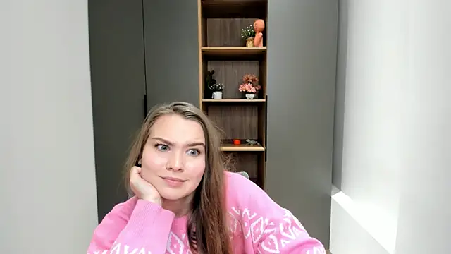 RomonaRuben online show from 3, 10, 2025