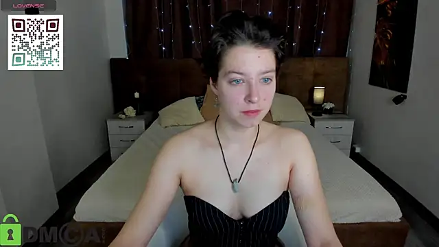 Snapshot of Sara_Frayer chatting on 30, 11, 2025 Sara Frayer online show from 30, 11, 2025