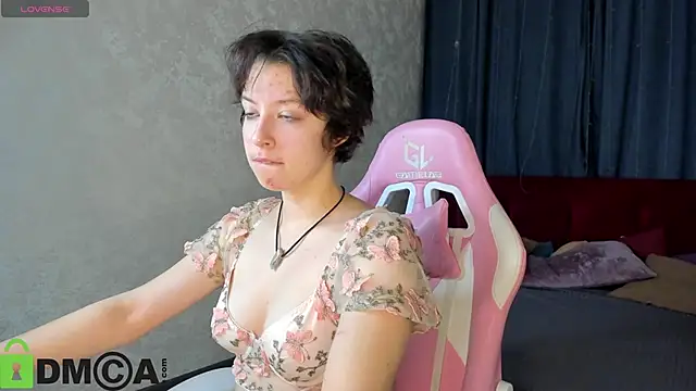 Snapshot of Sara_Frayer chatting on 2, 2, 2026 Sara Frayer online show from 2, 2, 2026