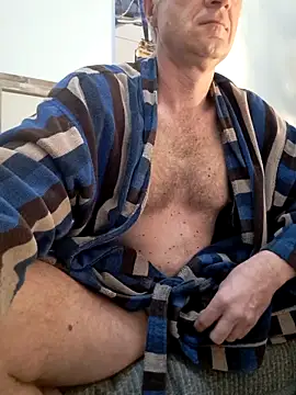 Snapshot of Vintermelon2 chatting on 6, 3, 2026 Vintermelon2 online show from 6, 3, 2026