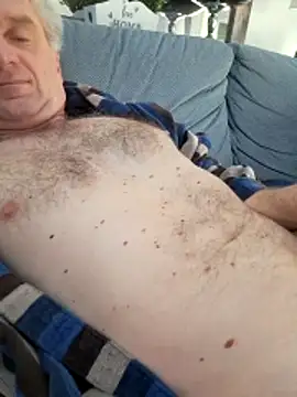 Snapshot of Vintermelon2 chatting on 14, 3, 2026 Vintermelon2 online show from 14, 3, 2026