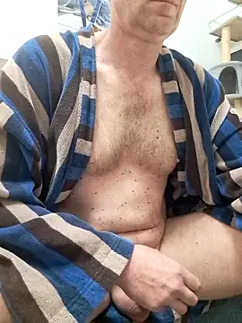 Snapshot of Vintermelon2 chatting on 17, 3, 2026 Vintermelon2 online show from 17, 3, 2026