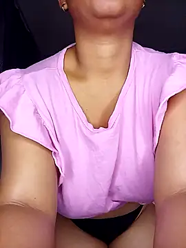 Snapshot of Sultrytits6 chatting on 24, 10, 2025 Sultrytits6 online show from 24, 10, 2025