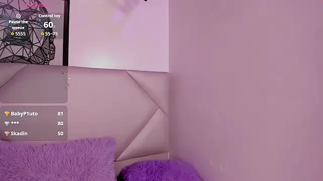 Haiily Baeker online show from 10, 10, 2025