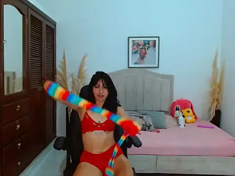 annyrusso online show from 5, 12, 2025