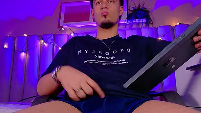 LiamThunder05  online show from 14, 11, 2025