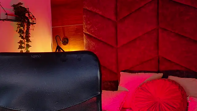 LiamThunder05  online show from 26, 11, 2025