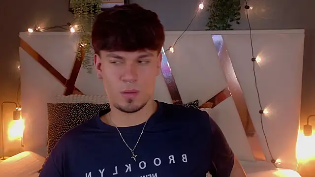 LiamThunder05  online show from 28, 11, 2025