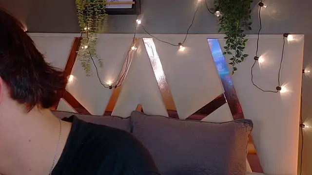 LiamThunder05  online show from 16, 12, 2025